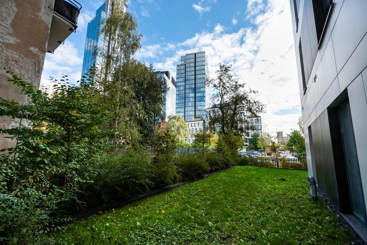 Zlota Sophisticated Apartment Варшава Экстерьер фото