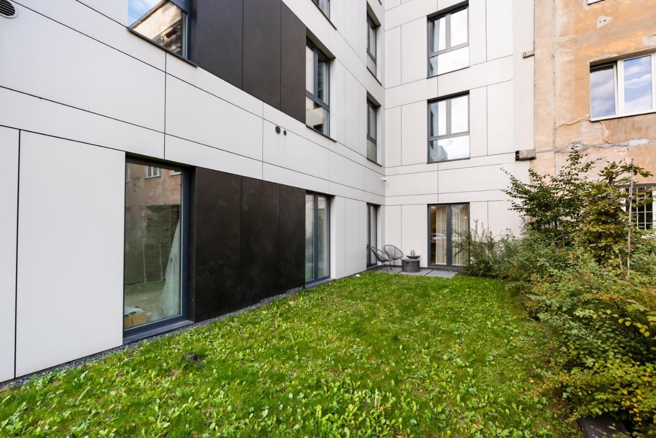 Zlota Sophisticated Apartment Варшава Экстерьер фото
